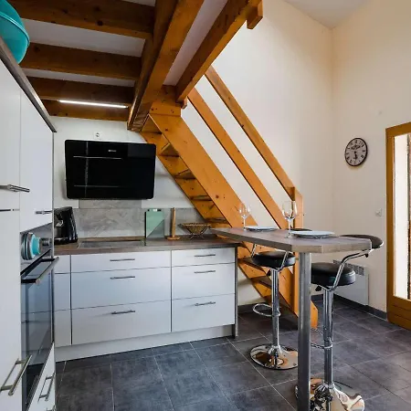 Pavillon Confortable A Narbonne-plage Avec Piscine Et Parking Prives - Fr-1-409-203 *